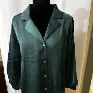 Entro Hunter Green Satin Button Down Blouse L | Business Casual Quiet Luxury